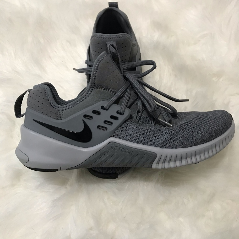 9.5 Nike Free Metcon